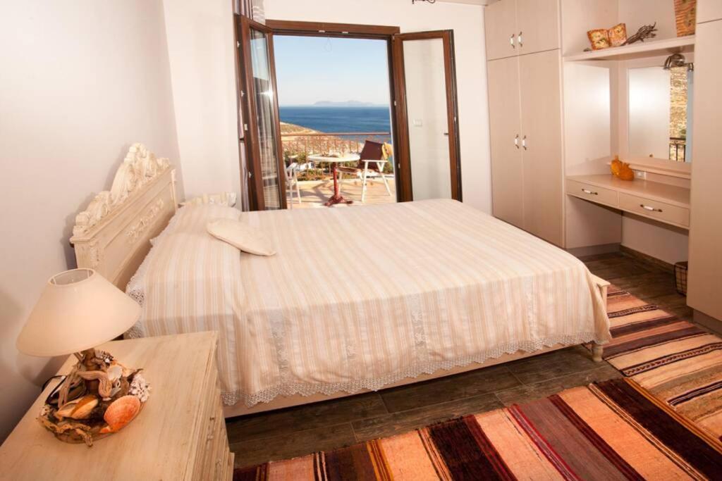 Villa Nikis Seaside House Vlichadia Exterior foto
